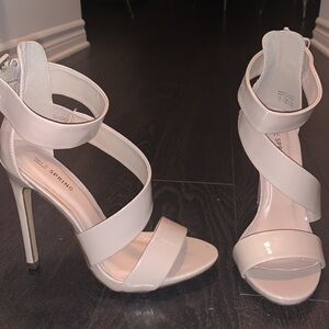NWOT Nude sandals